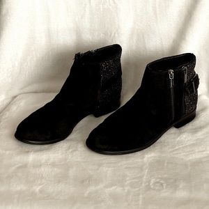Gianni Bini Black Suede and Glitter Back Ankle Boot - Women’s Size 7.5